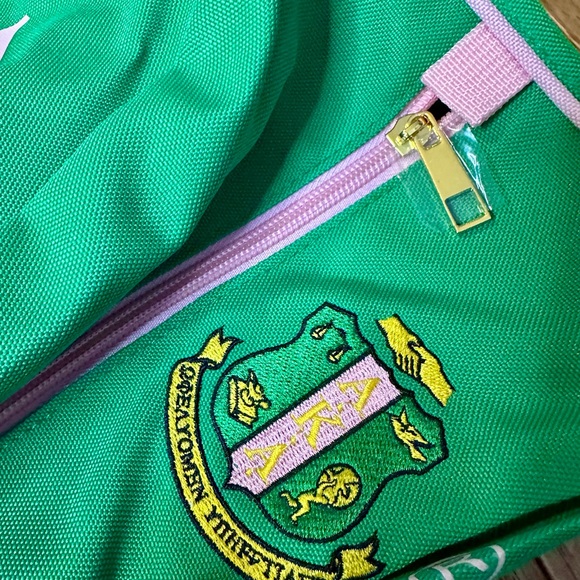 Alpha Kappa Alpha AKA Shield Pink and Green Canvas Shoe/Bag with Zippered Mesh - Picture 3 of 4